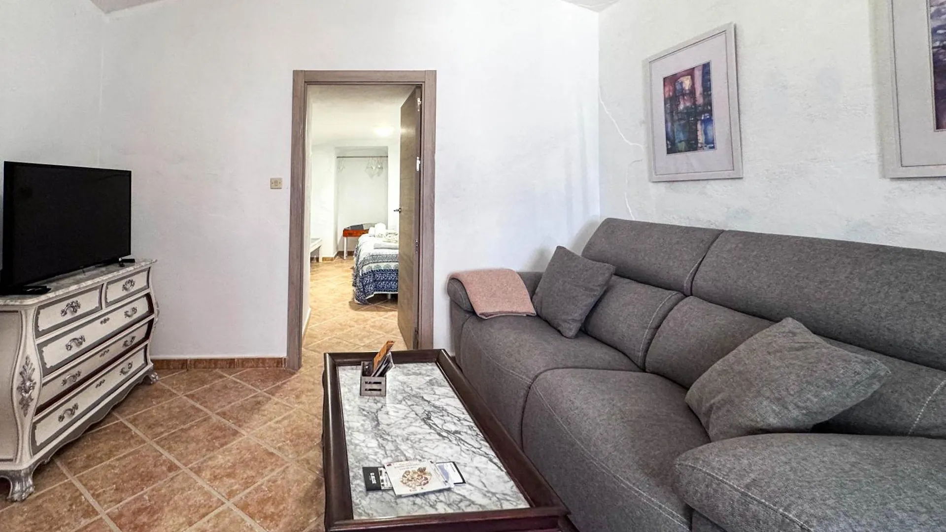 Сasa de vacaciones Casa cueva rural con diez dormitorios ideal grandes grupos Freila