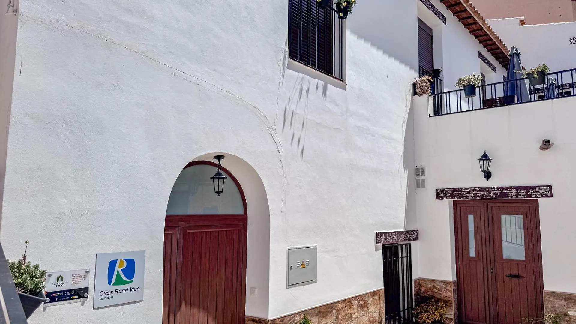 Casa cueva rural con diez dormitorios ideal grandes grupos Freila Сasa de vacaciones