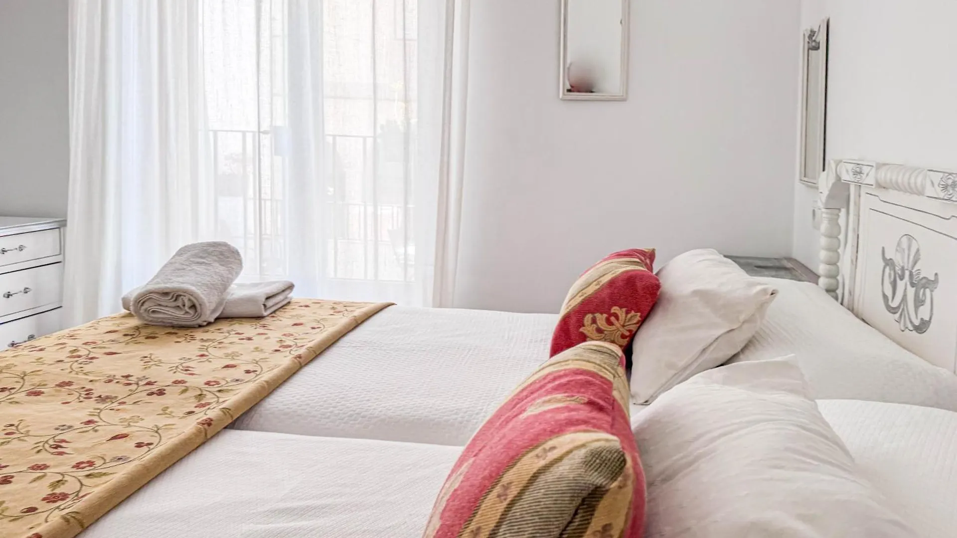 Holiday home Casa Cueva Rural Vico Ideal Grandes Grupos Freila Spain